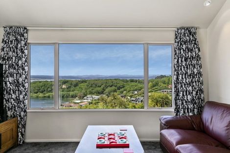 Photo of property in 27 Te Urunga Place, Acacia Bay, Taupo, 3330