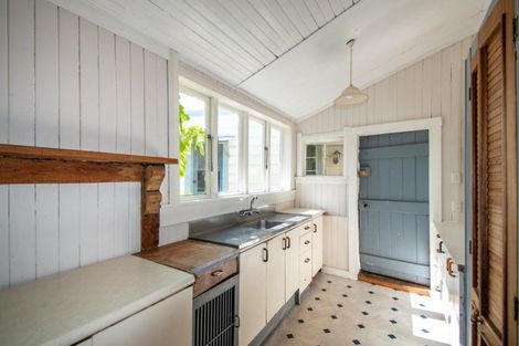 Photo of property in 104 Sandon Road, Feilding, 4702