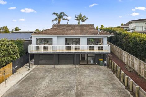 Photo of property in 47 Amorino Drive, Red Beach, 0932