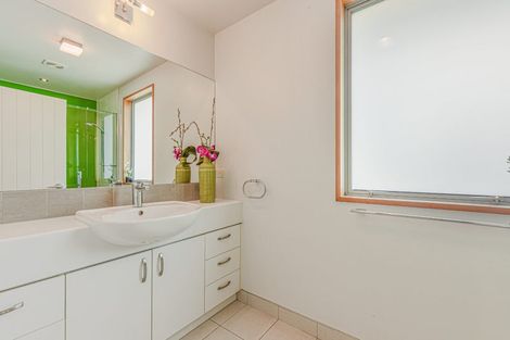 Photo of property in 16 Aratia Way, Richmond, 7020
