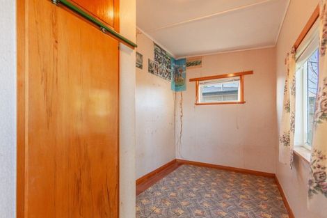 Photo of property in 30 Anzac Avenue, Onekawa, Napier, 4110