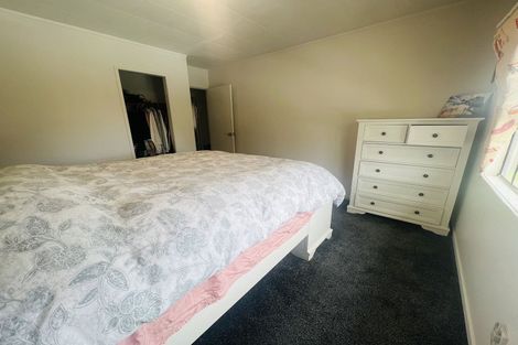 Photo of property in 391 Roscommon Road, Clendon Park, Auckland, 2103