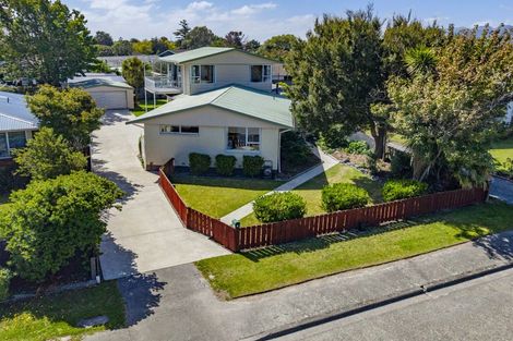 Photo of property in 6 Birdling Place, Halswell, Christchurch, 8025