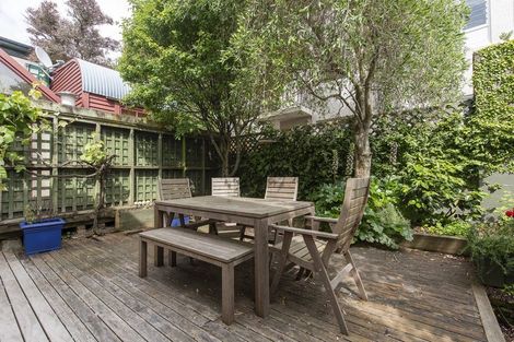 Photo of property in 6 Brougham Street, Mount Victoria, Wellington, 6011