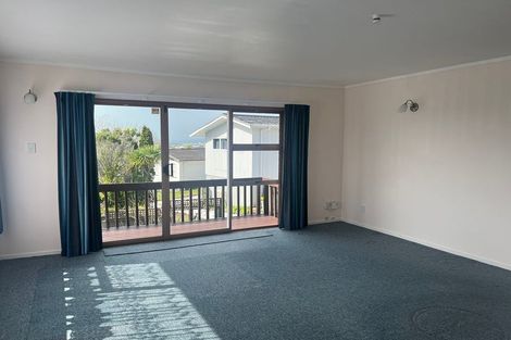 Photo of property in 1/31 Marlborough Avenue, Glenfield, Auckland, 0629