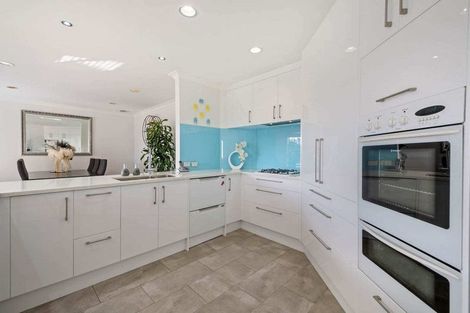 Photo of property in 20 Byblos Place, The Gardens, Auckland, 2105