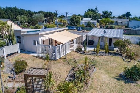Photo of property in 31 Muapoko Street, Himatangi Beach, Foxton, 4891