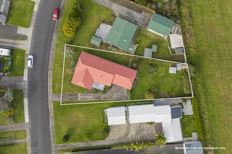 Photo of property in 16 Meadow Drive, Whitianga, 3510