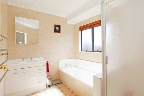 Photo of property in 21 Sarindah Place, Fairview Downs, Hamilton, 3214