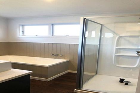 Photo of property in 1 Viola Place, Papakura, 2110