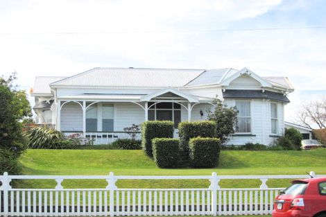 Photo of property in 14 Caius Avenue, Gonville, Whanganui, 4501