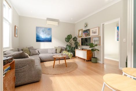 Photo of property in 166 Owen Street, Newtown, Wellington, 6021
