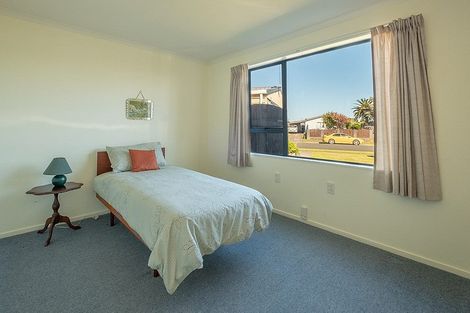 Photo of property in 64 Sunnyvale Street, Bell Block, New Plymouth, 4312