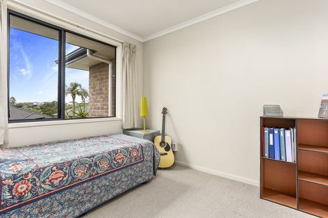 Photo of property in 20 Tauranga Place, Orewa, 0931