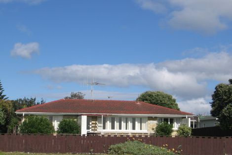 Photo of property in 70 Marine Parade, Mount Maunganui, 3116