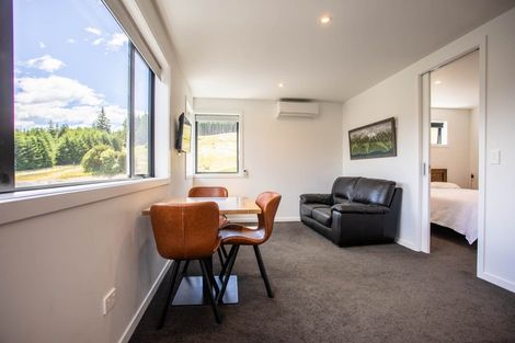Photo of property in 31 Kirimoko Crescent, Wanaka, 9305