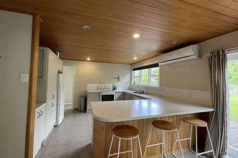 Photo of property in 15 Rossiter Street, Tawa, Wellington, 5028