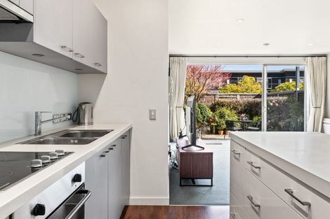 Photo of property in The Terraces, 31/9 Humber Street, Pandora, Napier, 4110