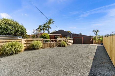 Photo of property in 13 Ferry Road, Waipu, 0510