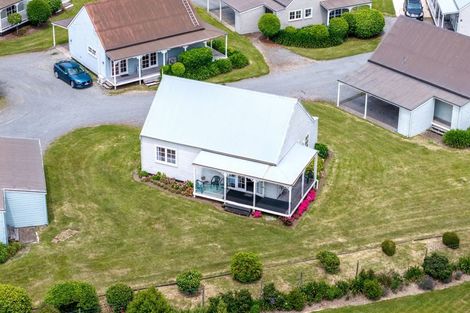 Photo of property in 27/30 Sorrento Drive, Rangatira Park, Taupo, 3330