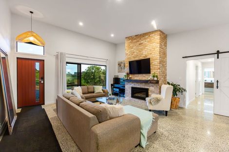 Photo of property in 312 Pukapuka Road, Pohuehue, Warkworth, 0983