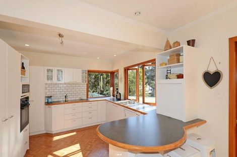 Photo of property in 5 Tiniroa Grove, Silverstream, Upper Hutt, 5019