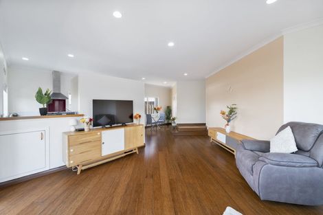 Photo of property in 25c Buscomb Avenue, Henderson, Auckland, 0610