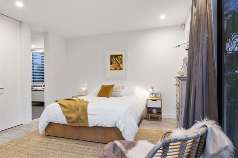 Photo of property in 2/7 Northumberland Avenue, Hauraki, Auckland, 0622