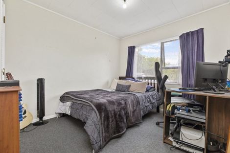 Photo of property in 2/5 Pureora Place, Clendon Park, Auckland, 2103
