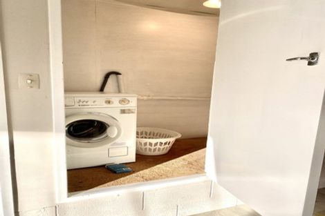 Photo of property in 37 Marellen Drive, Red Beach, 0932