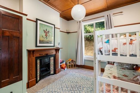 Photo of property in 16 Burnett Street, Calton Hill, Dunedin, 9012