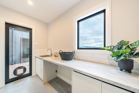 Photo of property in 229 Fairview Drive, Birchville, Upper Hutt, 5372