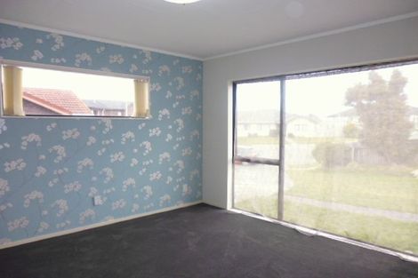 Photo of property in 4 Opurere Grove, Tirohanga, Lower Hutt, 5010