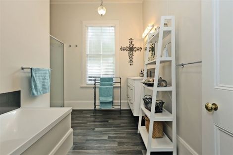 Photo of property in 4 Mcdonald Street, Napier South, Napier, 4110