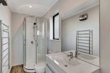 Photo of property in 106 Broadway Parade, Rolleston, 7615