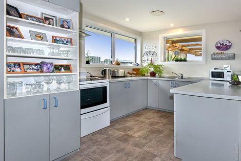 Photo of property in 35 Woodgrove Avenue, North New Brighton, Christchurch, 8083