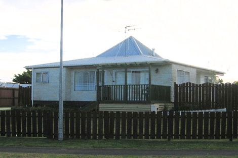 Photo of property in 36 Oakfield Crescent, Pukete, Hamilton, 3200