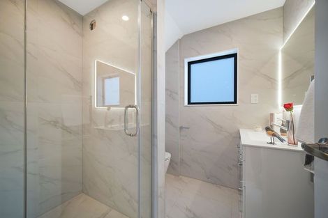 Photo of property in 17a Massine Place, Randwick Park, Auckland, 2105