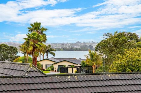 Photo of property in 1 Sanctuary Point, Sunnyhills, Auckland, 2010