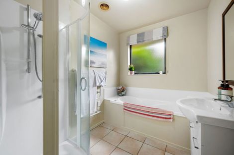 Photo of property in 6 Inveraray Place, Nawton, Hamilton, 3200