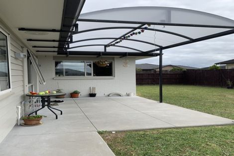 Photo of property in 8 Disley Road, Wattle Downs, Auckland, 2103