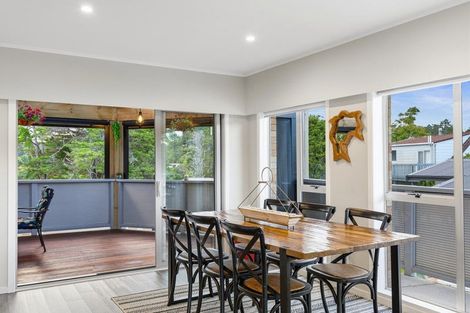 Photo of property in 12 Knox Road, Swanson, Auckland, 0612