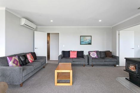 Photo of property in 45 Botanical Heights Drive, Waipahihi, Taupo, 3330