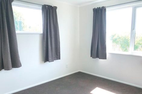 Photo of property in 1 Kinapori Terrace, Newlands, Wellington, 6037