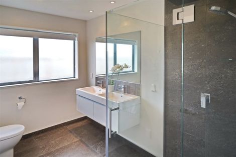 Photo of property in 17 Ormandy Court, Amberley, 7410