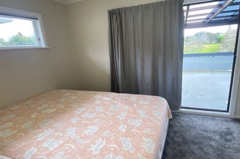 Photo of property in 17 Diana Drive, Glenfield, Auckland, 0627