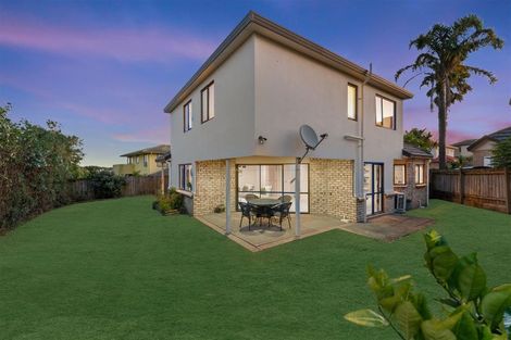 Photo of property in 43 Chieftain Rise, Goodwood Heights, Auckland, 2105