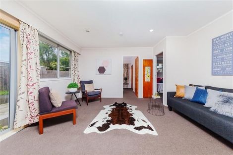 Photo of property in 2/3 Martin Road, Manurewa, Auckland, 2102