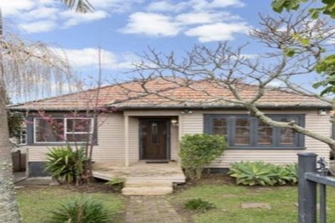 Photo of property in 26 Sunny Brae Crescent, Westmere, Auckland, 1022