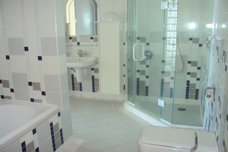 Photo of property in 346 Oriental Parade, Oriental Bay, Wellington, 6011